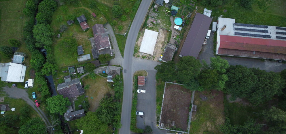 Jak zaplanować budowę domu na „trudnej działce”? Poradnik dla inwestorów